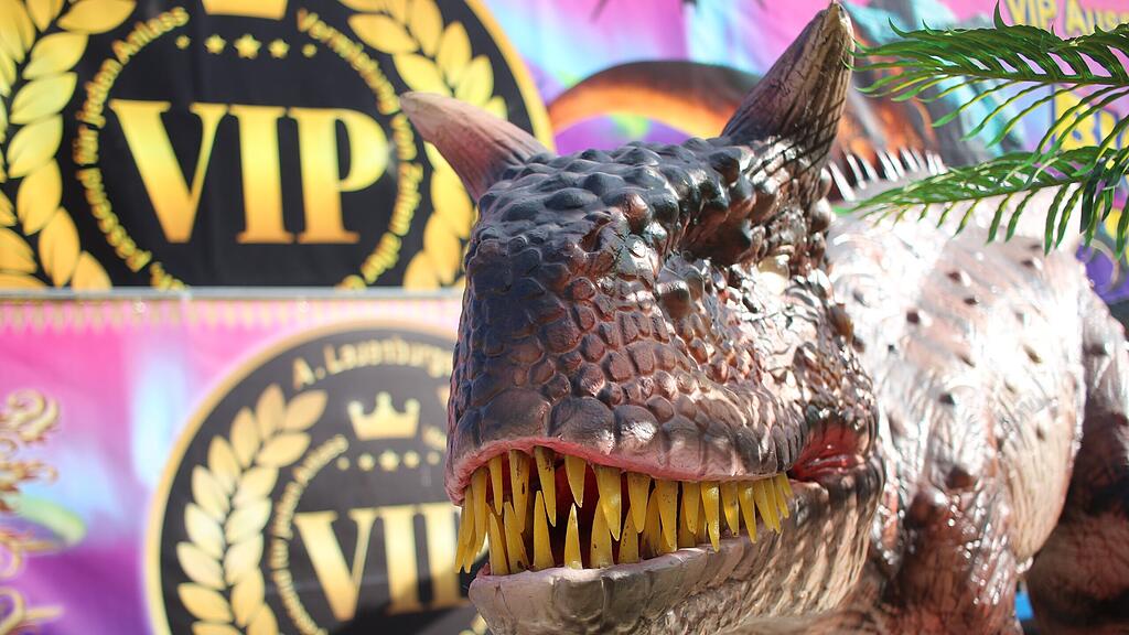 "Big King Dinosaurier of Animatronic" in Bischofshofen