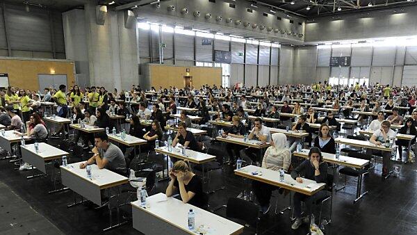 In Wien haben sich 7.519 Personen zum Aufnahmetest angemeldet