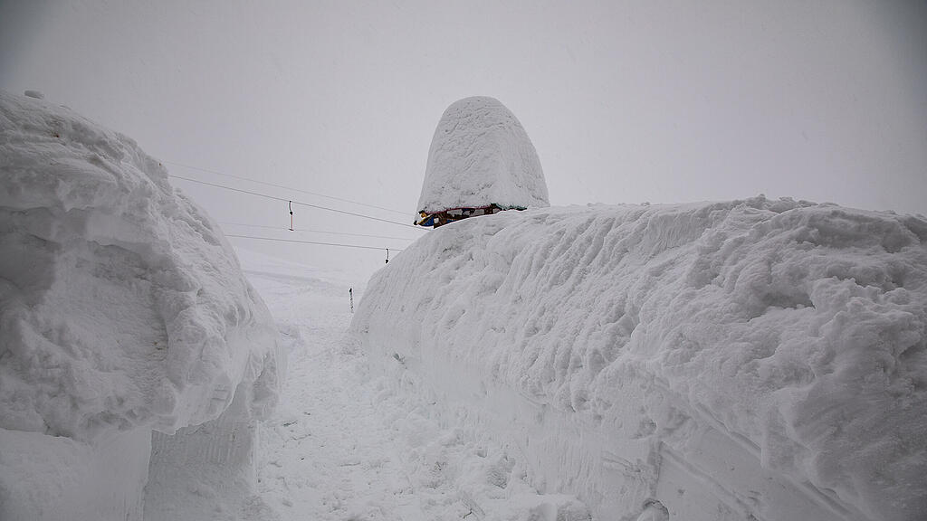 Über zwei Meter Schnee in Krispl
