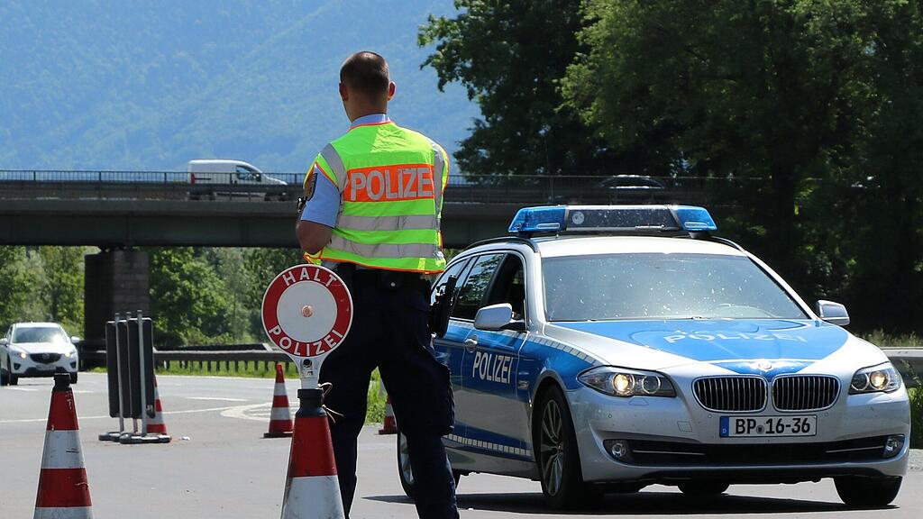 Erhöhte Alarmbereitschaft bei der bayerischen Polizei.