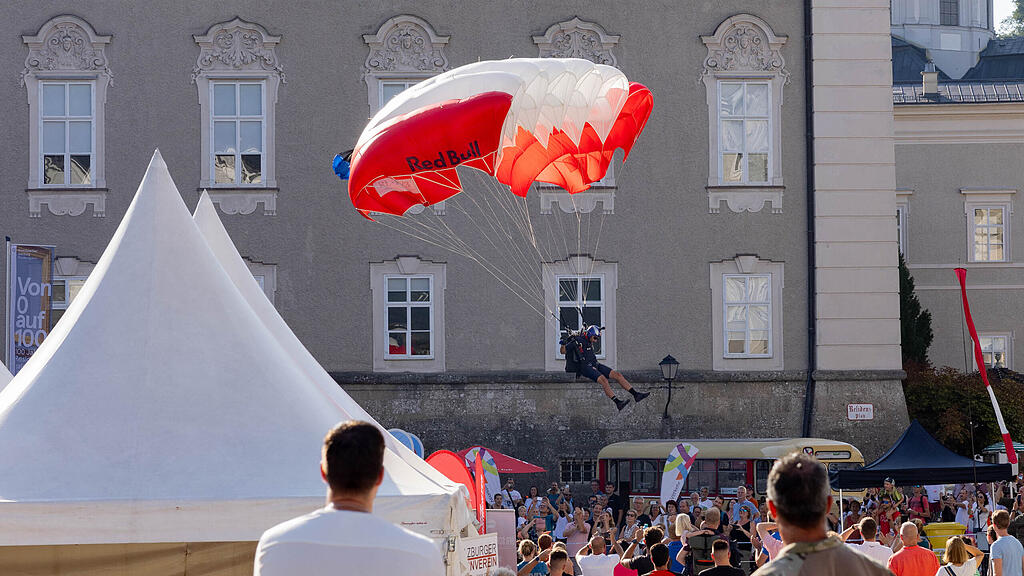Tag des Sports, Fallschirmspringen