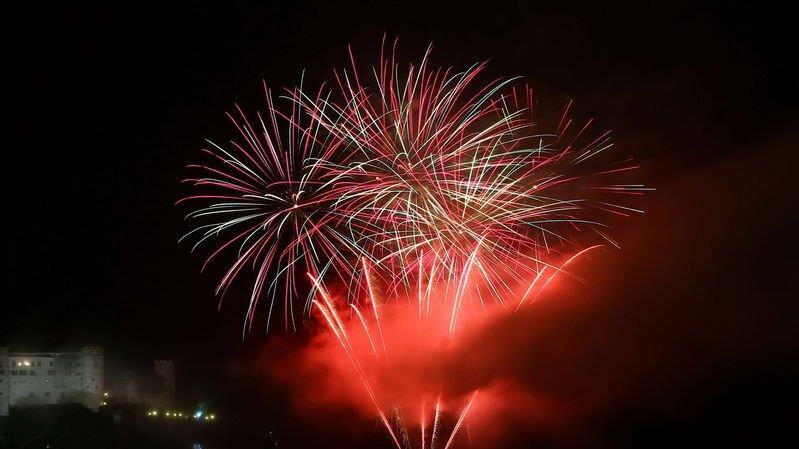 Großes Feuerwerk