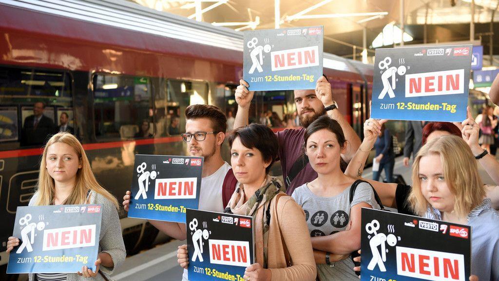 Demo bei Ankunft in Linz