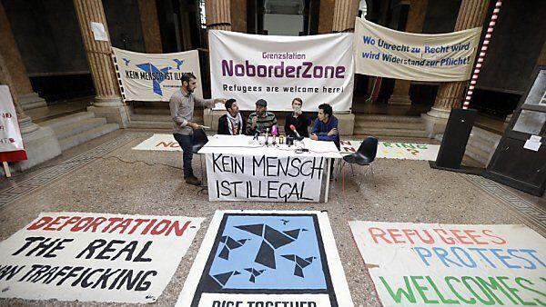 Die Flüchtlinge wollen zusammen bleiben