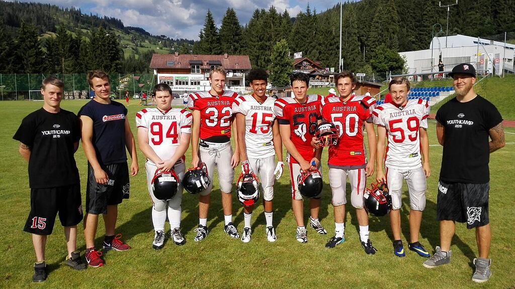 Jugendspieler und Trainer der Pinzgauer Devils nahmen am Youth Camp des AFBÖ teil.