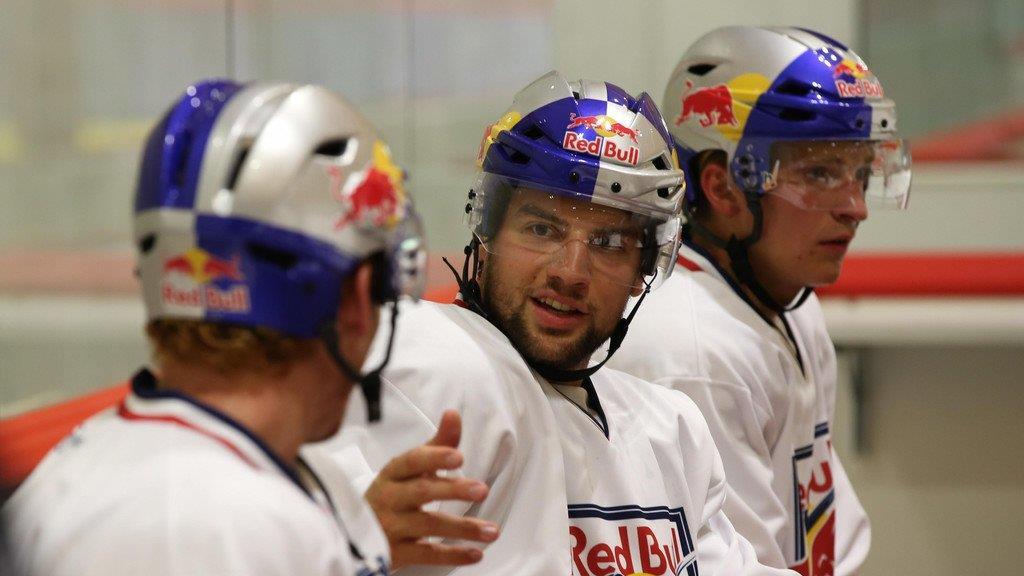 Erstes Eistraining in RB-Akademie