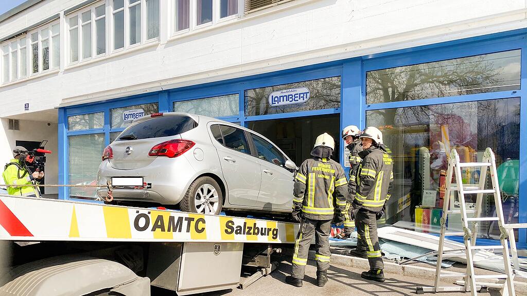Pkw-Crash Salzburg-Parsch