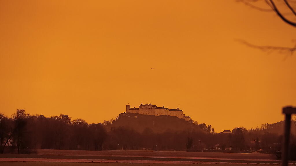 Saharastaub über der Stadt Salzburg