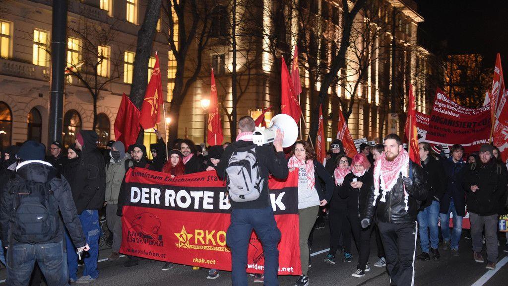 Proteste gegen Akademikerball 2016