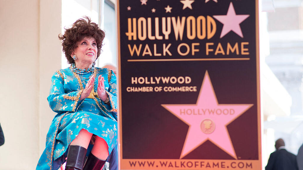 US - ENTERTAINMENT - HWOF - LOLLOBRIGIDA =.jpg