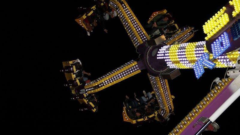 Dult: Superstimmung bei Nacht
