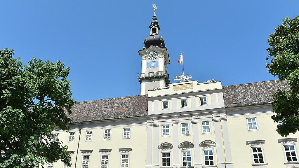 Blick auf das Linzer Landhaus