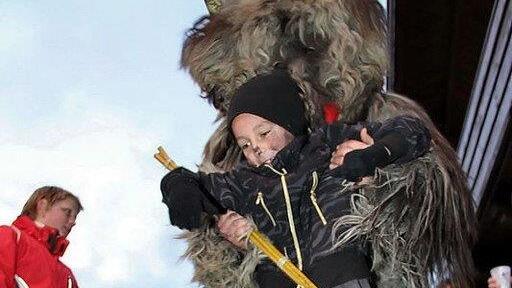 Nikolo und Krampus in Piding