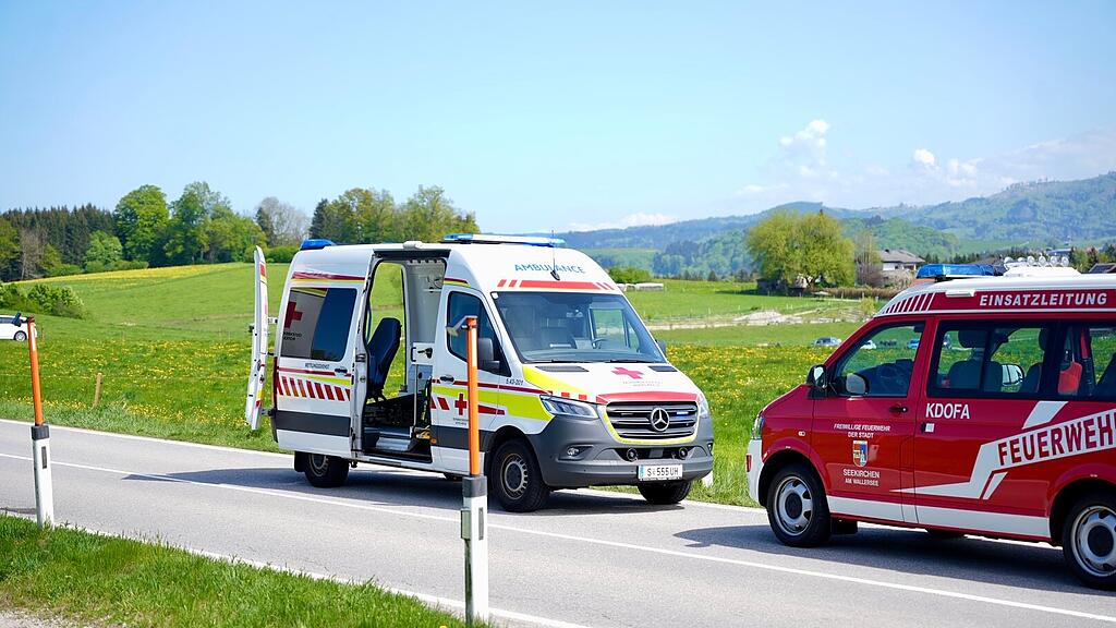 Drei Verletzte bei Pkw-Crash in Seekirchen