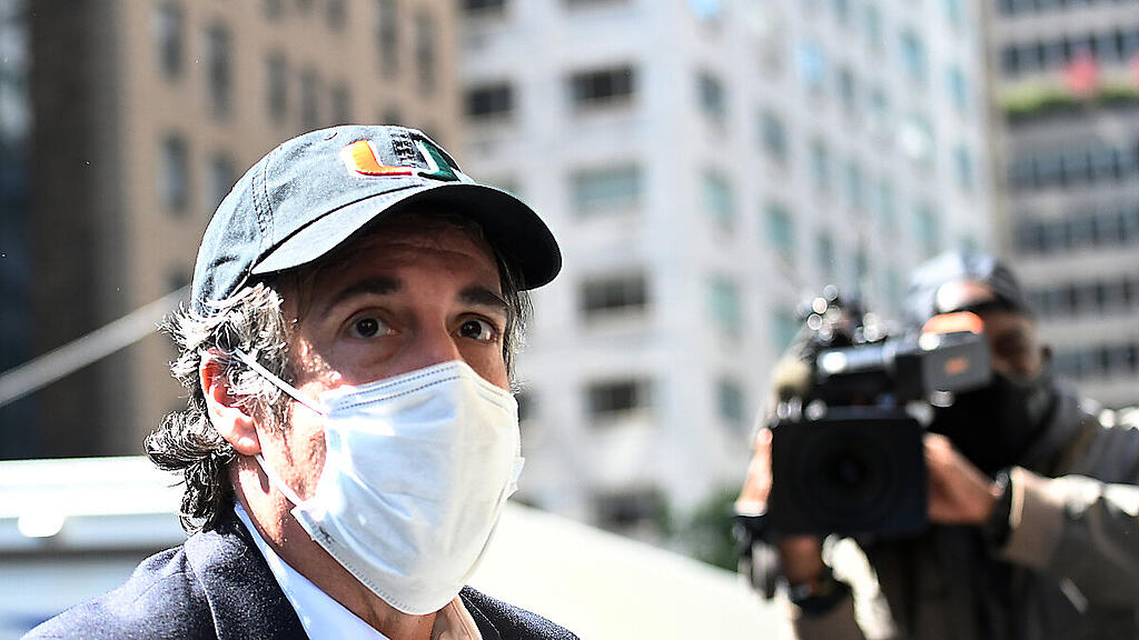 Michael Cohen bei der Rückkehr nach Hause von Medien empfangen