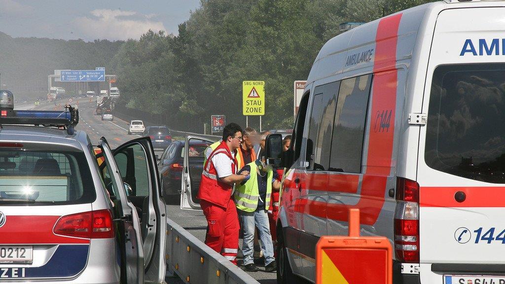 A1: Auffahrunfall sorgt für Chaos