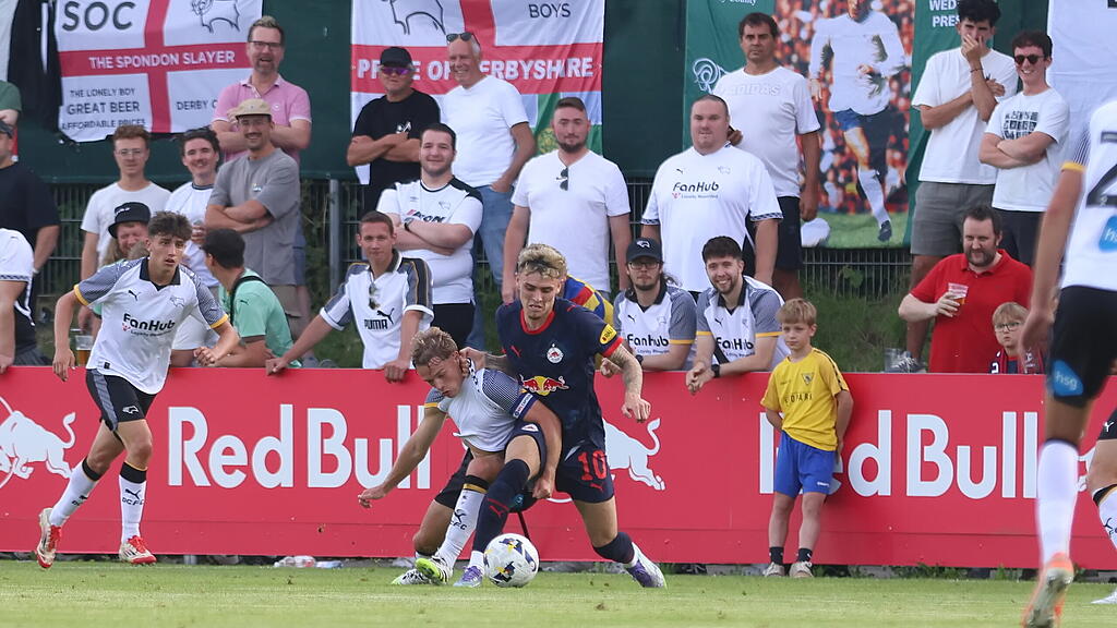 Red Bull Salzburg gegen Derby County