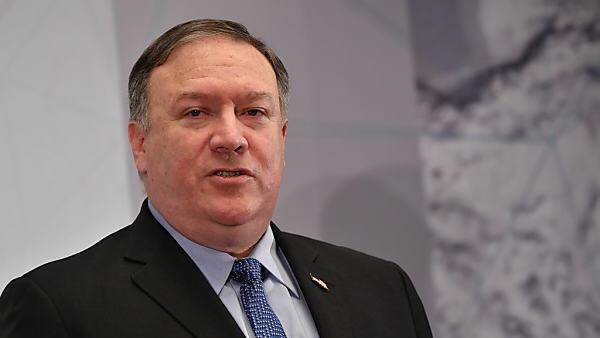 Auch Pompeo saß am Verhandlungstisch