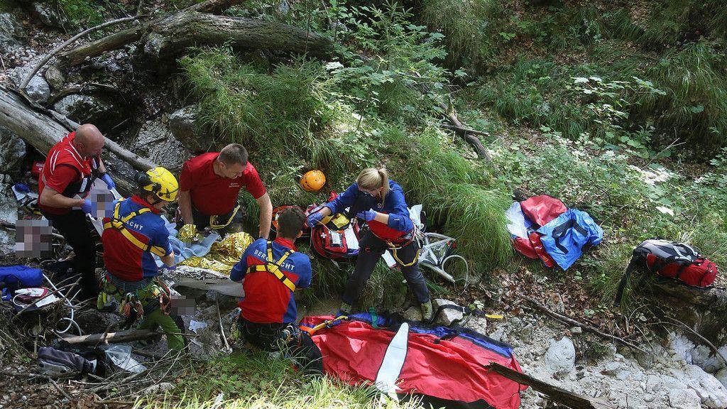 Wanderin stürzt auf Reiter Alpe in Bachbett