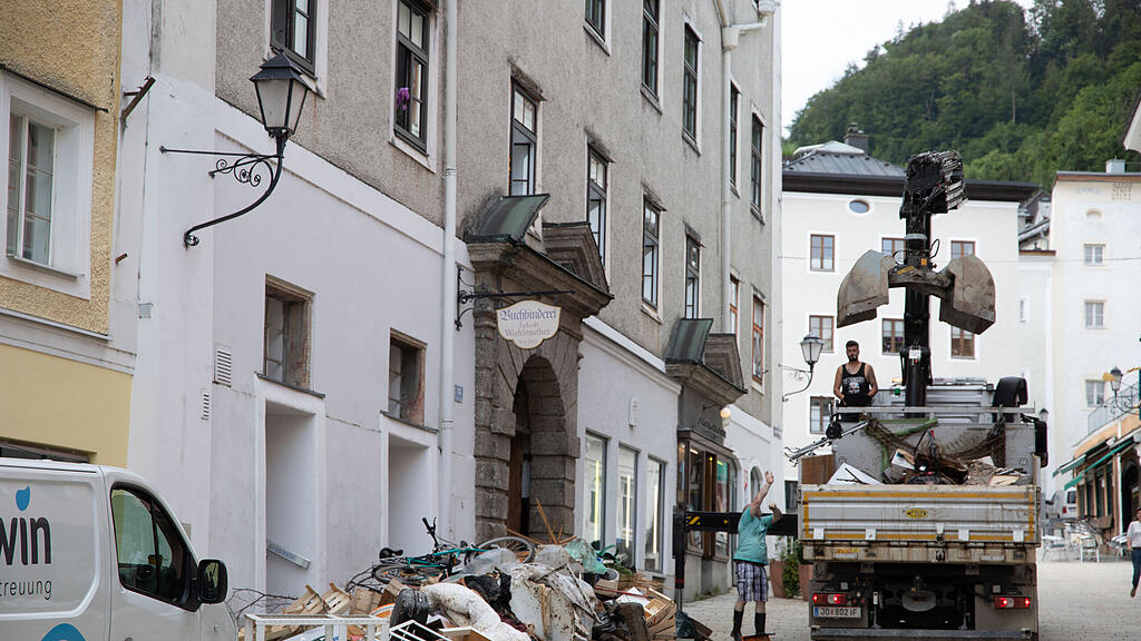 Aufr\u00e4umen in Hallein, DI