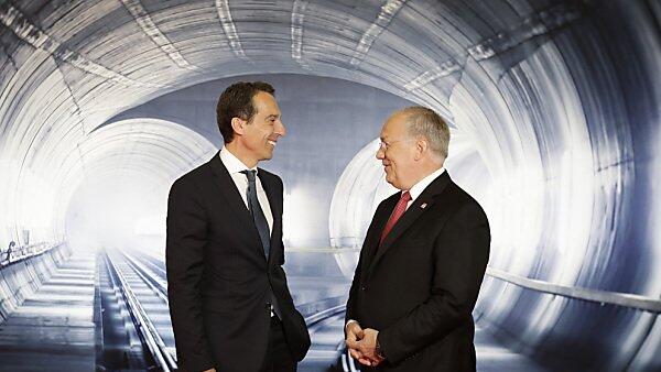 Bundeskanzler Kern mit dem Schweizer Bundespräsidenten Schneider-Amman