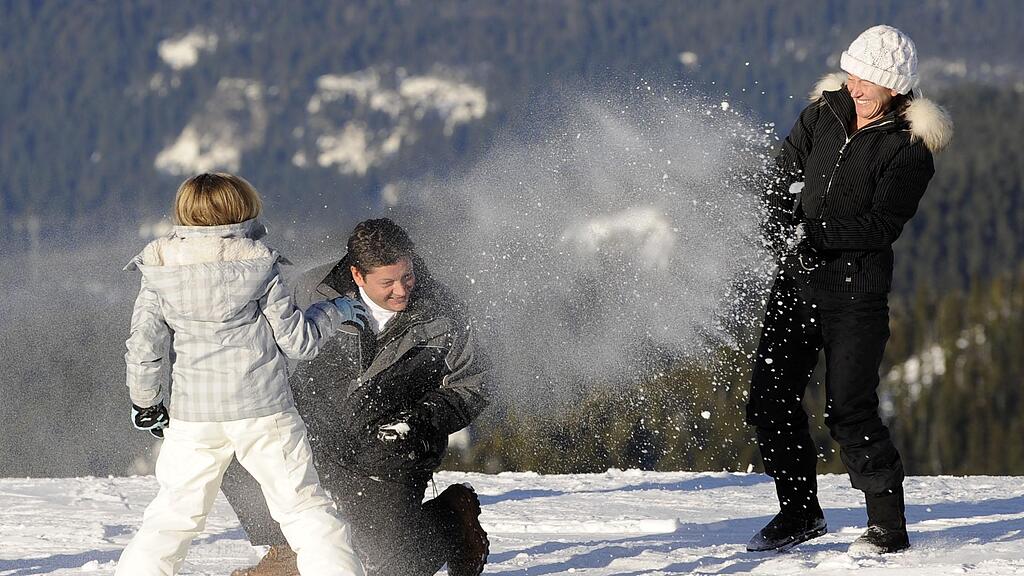 Die Schneeballschlacht endete in einer Schlägerei mit drei Verletzten.