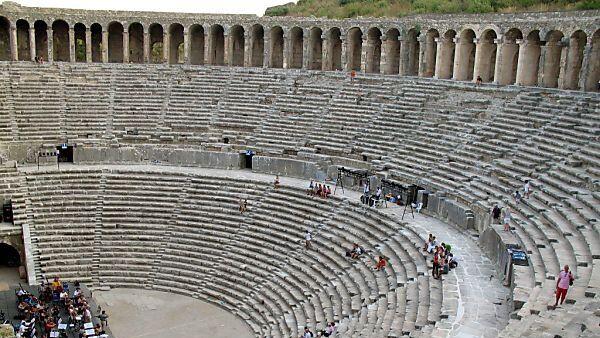 So sah das Theater vor der Restaurierung aus