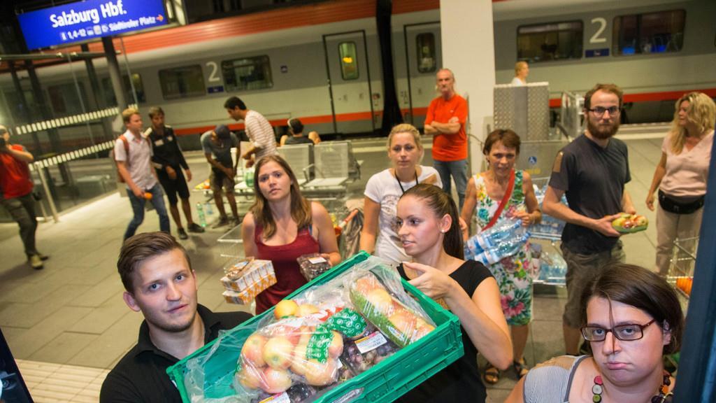 Bis zu 2.000 Flüchtlinge am Salzburger Hauptbahnhof