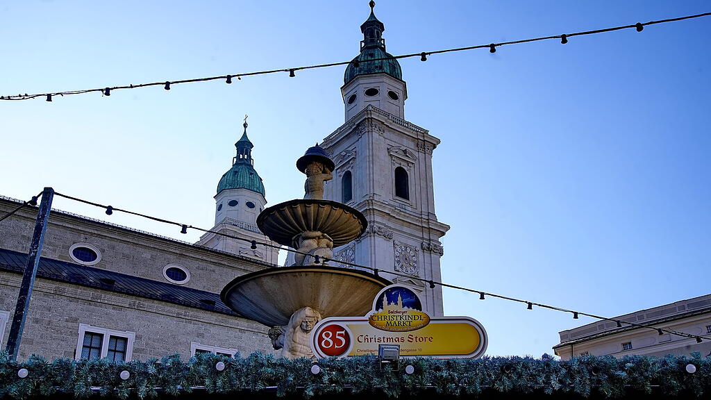 Salzburger Christkindlmarkt Aufbau
