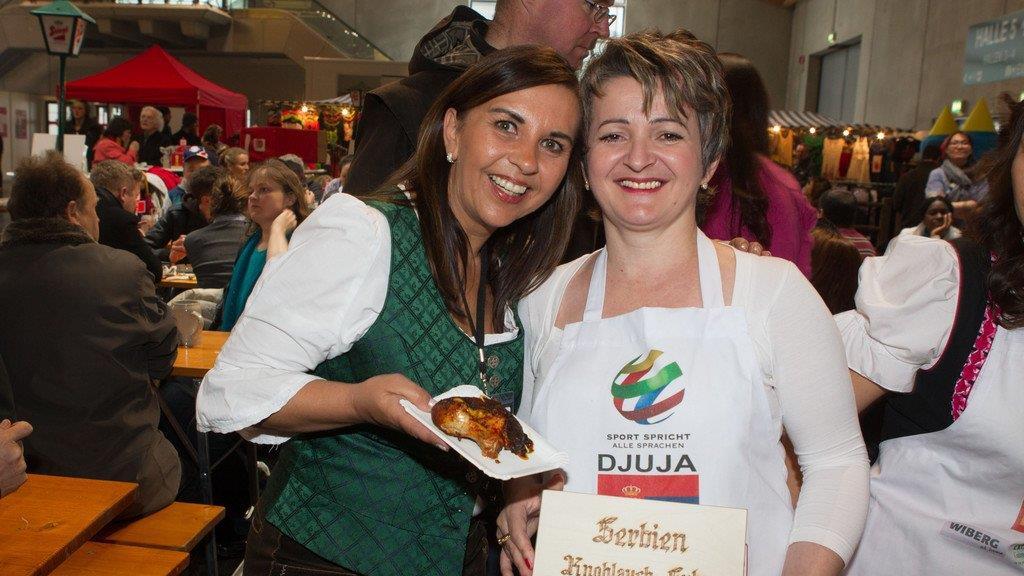 Grillhuhn-WM auf der Dult