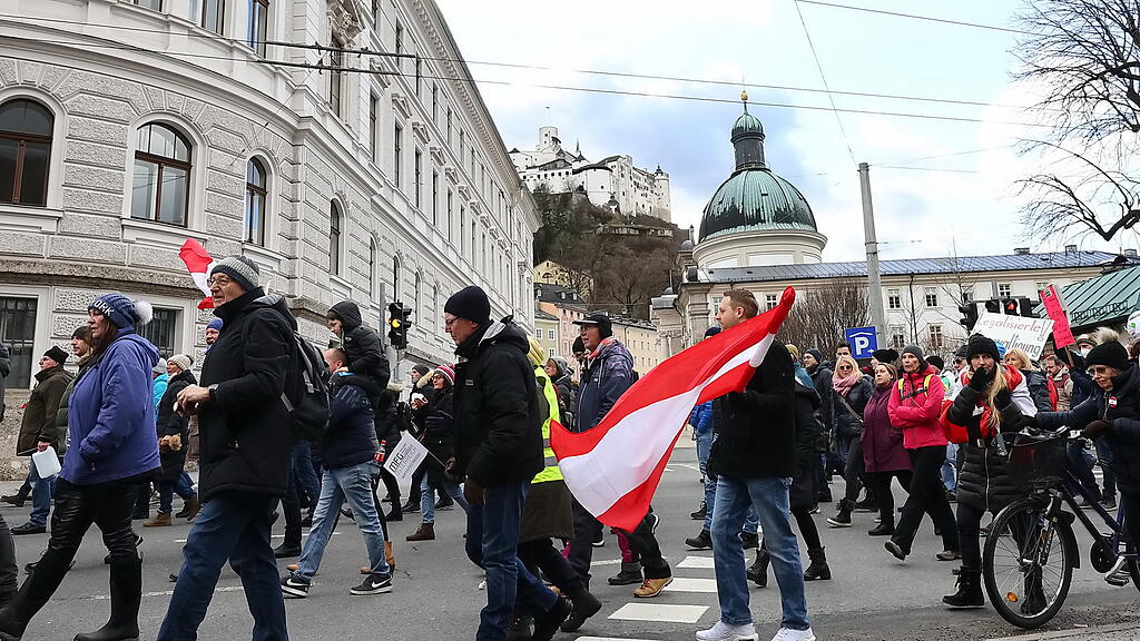 Corona-Demo in der Stadt Salzburg