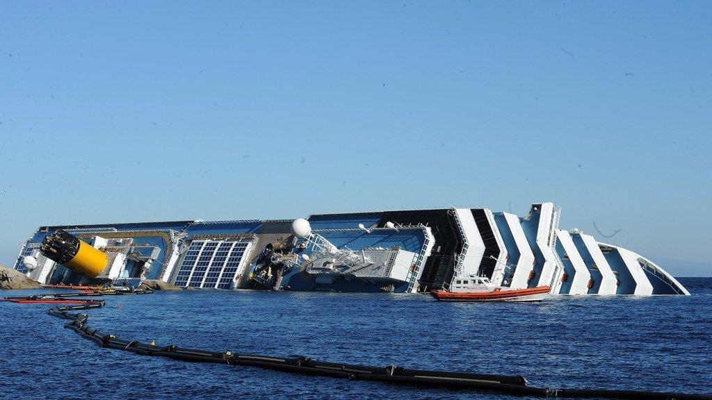 Bergungsarbeiten an der Costa Concordia
