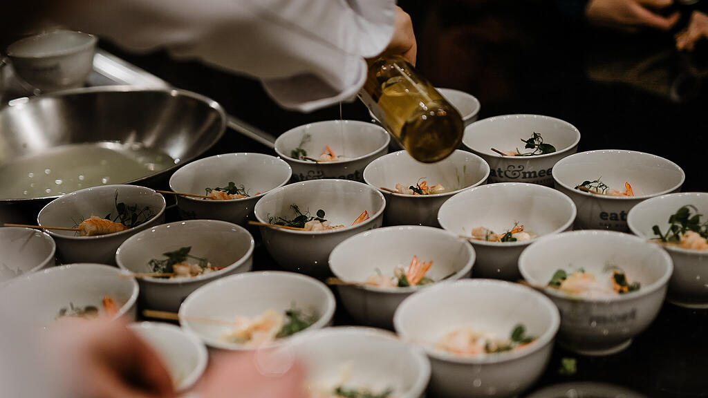 Eat & Meet, Miele