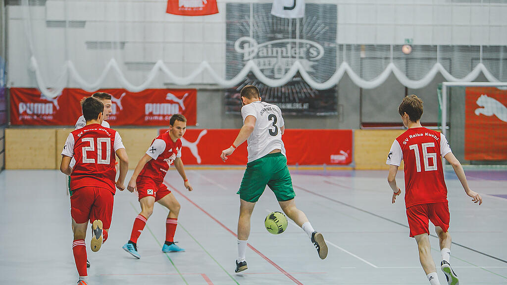 Salzburger Stier, Hallenfußball