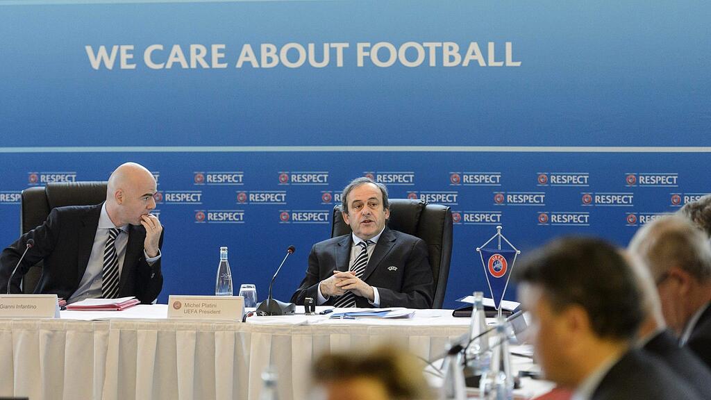 Platini-Vorschlag von Exekutivkomitee angenommen.