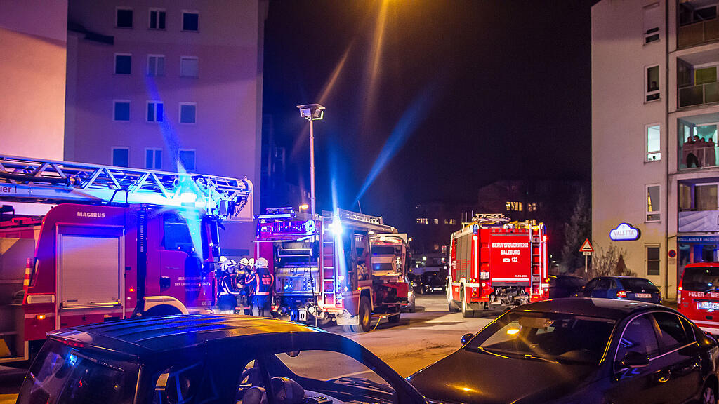 Die Polizei geht derzeit davon aus, dass das Feuer vorsätzlich gelegt wurde.