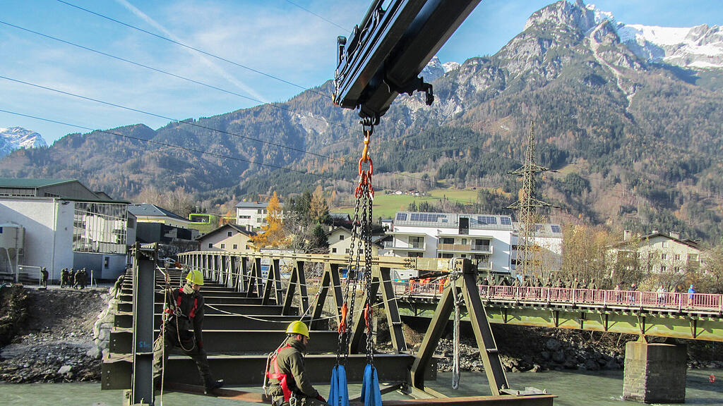 Brückenbau Tenneck_252320bearb.jpg