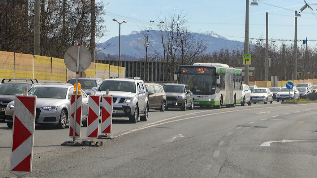 Stau, Münchner Bundesstraße, B155