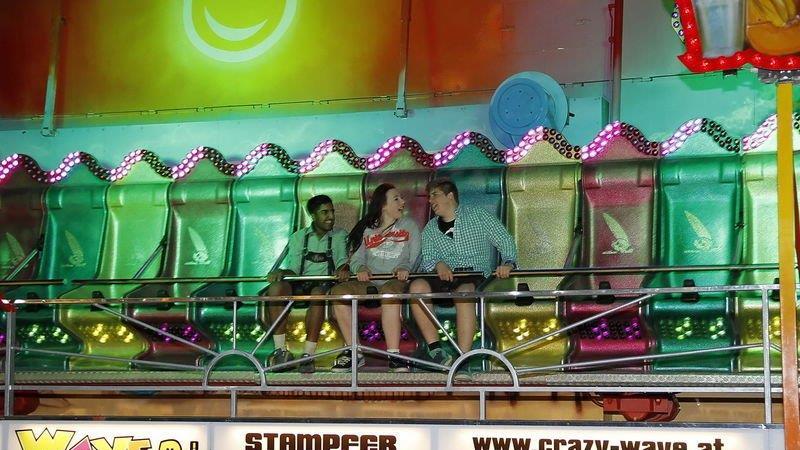 Dult: Superstimmung bei Nacht