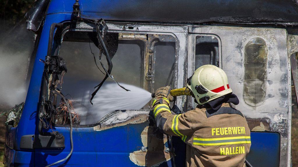 Lkw-Vollbrand auf A10 bei Hallein