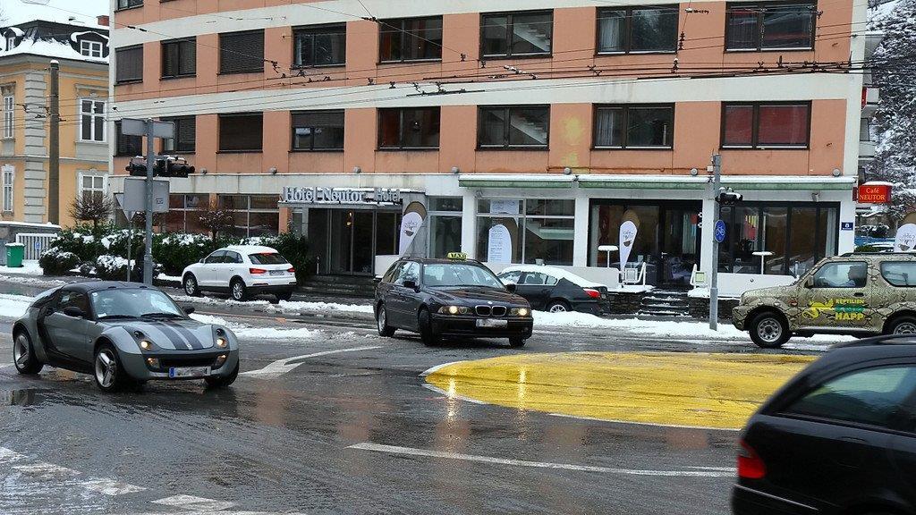 Kreisverkehr am Hildmannplatz