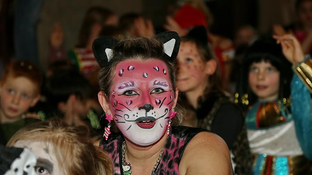 Salzburger Kinderfasching im M\u00fcllner Br\u00e4u