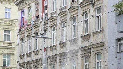Räumung in der Mühlfeldgasse: Polizeieinsatz