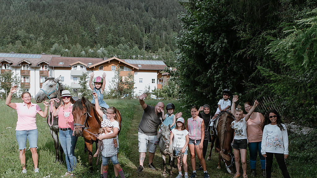 Stra\u00dfenfest Flachau