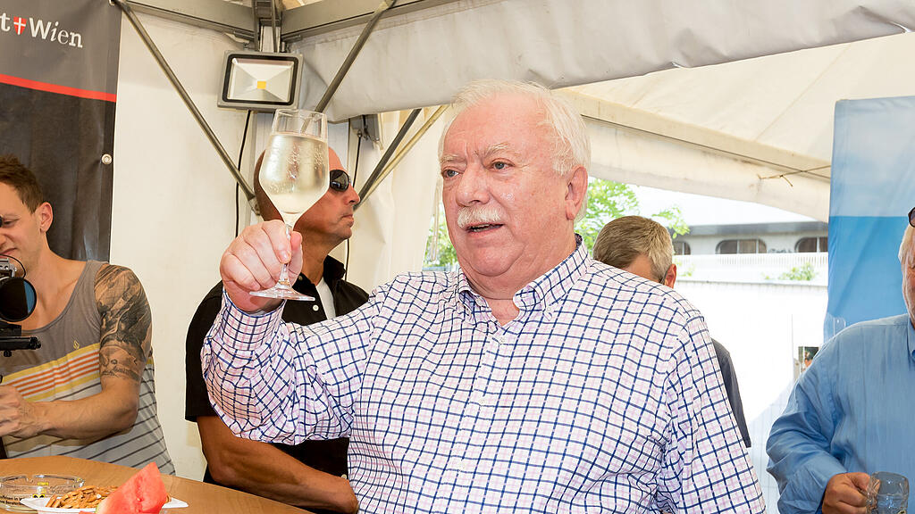 Aus seiner Liebe zum Wein hat Häupl nie einen Hehl gemacht. (Archivbild)