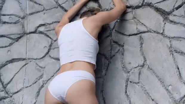 Fotos aus "Wrecking Ball"