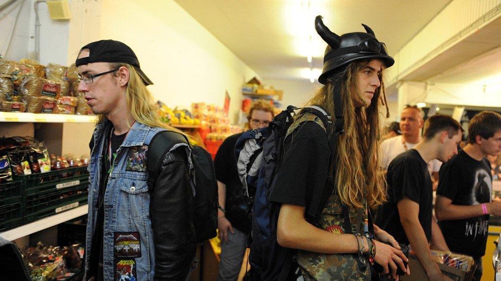 Wacken: Heavy Metal im Schlamm