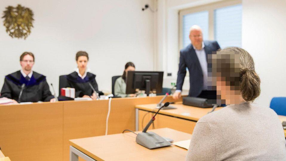 Fünffache Mutter wegen Millionenbetrugs in Salzburg vor Gericht