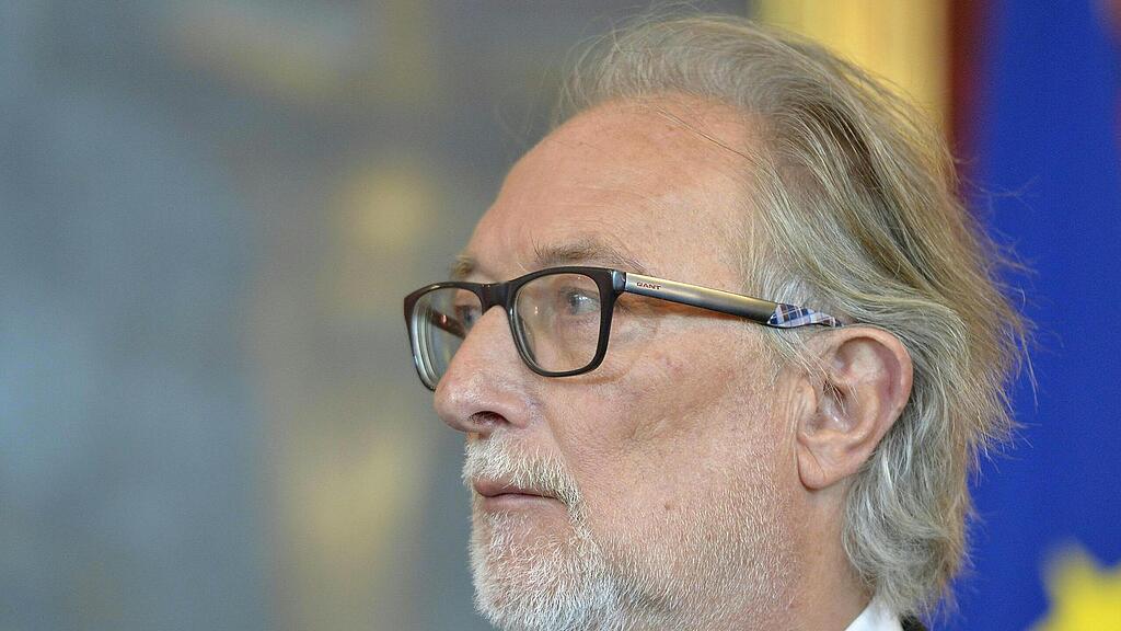 SB, Minister, Übergangsregierung