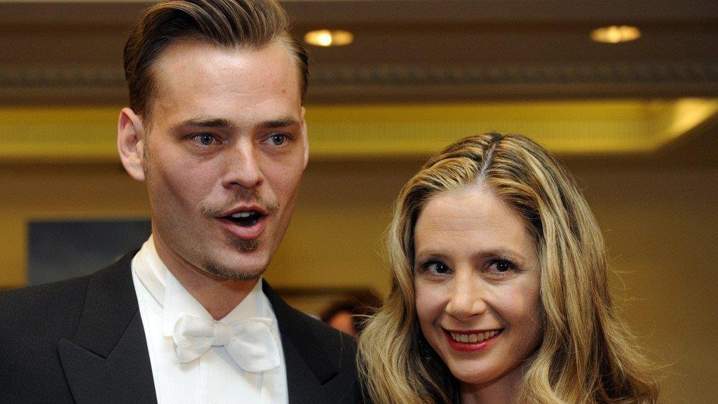 opernball 2013: Richard Lugner, Mira Sorvino, Lollobrigida in Robe